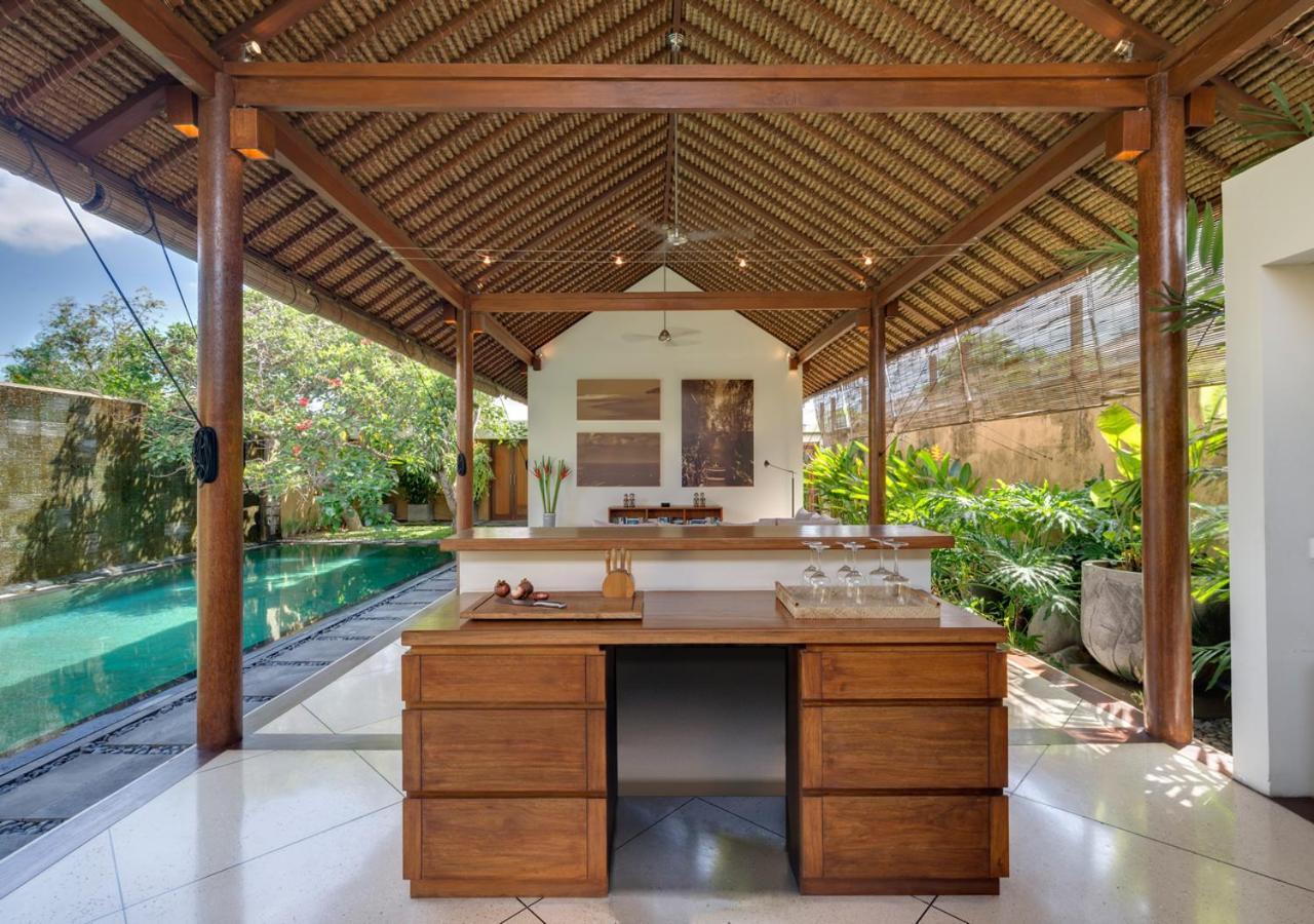 Villa Andalas Seminyak Exterior foto